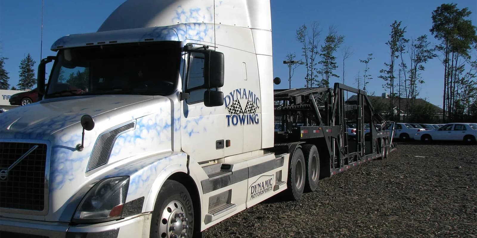 Dynamic Towing Volvo car carrier loaded with vehicles for long-distance transport